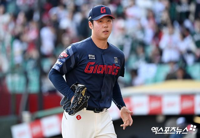 롯데 자이언츠 신인 투수 전미르. 지난 3월 23일 정규시즌 개막전부터 줄곧 1군 엔트리에 이름을 올리고 있다. 14경기에 나와 13.1이닝 1승 무패, 2홀드, 평균자책점 1.35로 활약 중이다. 사진 엑스포츠뉴스 DB