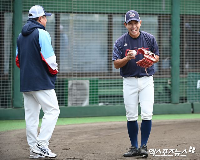 롯데 자이언츠 외야수 황성빈. 지난 21일 KT 위즈와 더블헤더 1, 2차전에서 3개의 홈런을 쳐내며 팀의 3연승을 이끌었다. 최근 선발 좌익수로 꾸준히 출전 기회를 얻고 있다. 사진 엑스포츠뉴스 DB