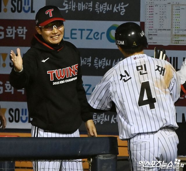 ​​​​신민재는 26일 잠실구장에서 열린 '2024 신한 SOL Bank KBO 리그' KIA 타이거즈와 주말 3연전 1차전에서 9번타자 2루수로 선발 출전. 기민한 플레이로 팀 승리에 힘을 보탰다. 잠실, 김한준 기자