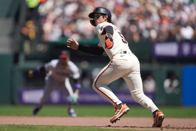 이정후는 한국시간 29일 미국 캘리포니아주 샌프란시스코 오라클파크에서 열린 '2024 메이저리그' 피츠버그 파이어리츠전에서 1번타자 중견수로 선발 출전. 4타수 1안타로 팀 승리에 힘을 보탰다. 연합뉴스 AP
