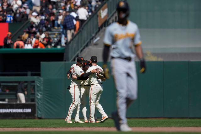 샌프란시스코는 국시간 29일 미국 캘리포니아주 샌프란시스코 오라클파크에서 열린 '2024 메이저리그' 피츠버그 파이어리츠전에서 3-2로 승리했다. 피츠버그와 홈 3연전을 위닝시리즈로 장식했다. 연합뉴스 AP