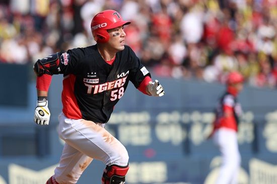 KIA 타이거즈 베테랑 내야수 서건창. 2024 시즌 개막 후 7경기에서 타율 0.444, 21타수 7안타, 1홈런 5타점, OPS 1.302로 맹타를 휘두르고 있다. 사진 KIA 타이거즈 제공
