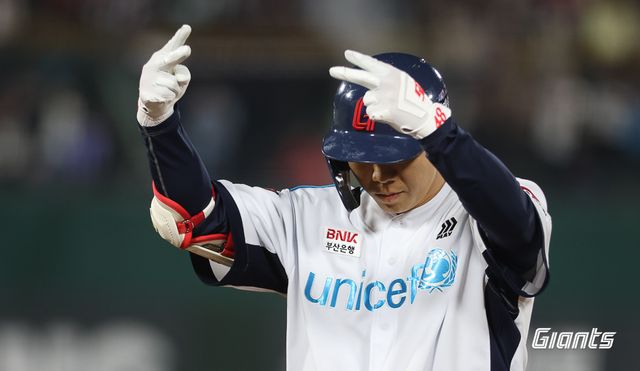 롯데 자이언츠 외야수 이정훈. 4월 6일 사직 두산 베어스전에서 4타수 2안타 2타점 1득점으로 활약했다. 사진 롯데 자이언츠