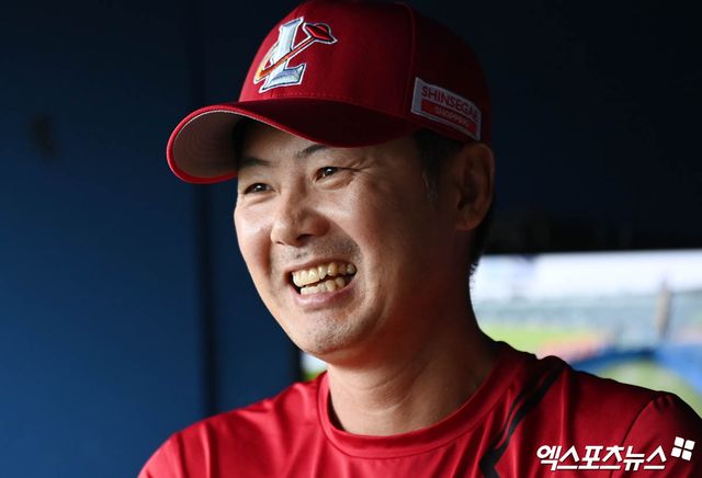 김원형 전 SSG 랜더스 감독이 4월 9일부터 일본프로야구 소프트뱅크 호크스에서 코치 연수를 시작한다. 사진 엑스포츠뉴스 DB