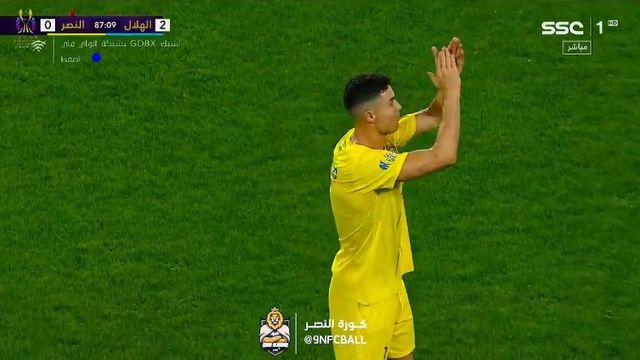 알나스르는 9일 사우디아라비아 리야드에 위치한 킹덤 아레나에서 열린 알힐라와의 2024 사우디 슈퍼컵 준결승에서 수적 열세를 이겨내지 못하고 패했다. 이날 전설적인 공격수 크리스티아누 호날두는 후반 41분 스로인 상황에서 알힐랄 수비수 알리 알볼라이히를 향해 팔꿈치를 휘둘러 사우디 입성 후 처음으로 레드카드를 받았다. 이때 호날두는 심판을 향해 주먹을 쥐고 박수를 보내며 조롱하는 듯한 행동을 하면서 논란을 일으켰다. SSC 중계화면