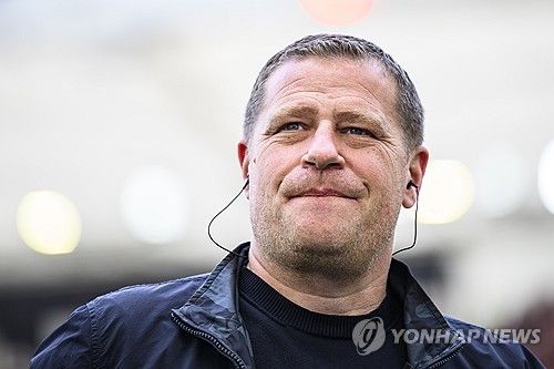 독일 매체 빌트가 8일(한국시간) 바이에른 뮌헨의 새 감독 후보로 한지 플릭(59) 전 독일 축구 국가대표팀 감독이 올랐다고 전했다. 플릭은 지난 2019-2020시즌 뮌헨을 중도에 맡아 6관왕에 성공했다. 연합뉴스