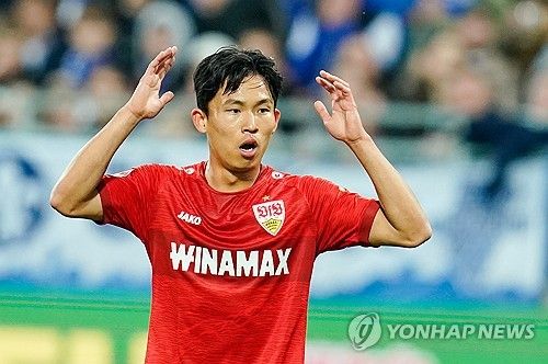 슈투트가르트는 18일 독일 슈투트가르트에 위치한 MHP아레나에서 열린 보루시아 묀헨글라트바흐와의 독일 분데스리가 최종전에서 4 대 0 대승을 거뒀다. 이날 분데스리가 득점 2위 세루 기라시가 2골 1도움을 올리며 맹활약한 가운데 정우영도 후반전 교체로 들어와 1골 1도움을 올리면서 승리에 일조했다. 지난해 여름 슈투트가르트로 이적한 정우영은 주로 교체로 많이 나오면서 출전 시간이 많지 않았지만 최종전에서 1골 1도움을 올리며 유종의 미를 거두는데 성공했다. 연합뉴스