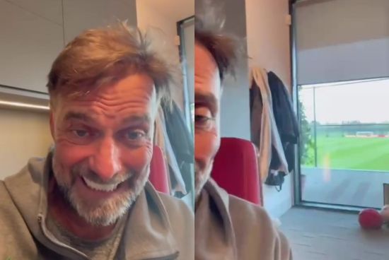 위르겐 클롭이 19일(한국시간) 자신의 사회관계망서비스(SNS) 인스타그램을 통해 자신의 구단에서의 마지막 날을 보낸 소감을 담은 영상을 공개했다.&nbsp; 클롭은 리버풀의 훈련장인 AXA 트레이닝 센터에 있는 자신의 사무실에서 마지막 날을 보내면서 해당 영상을 촬영한 것으로 보인다.&nbsp;클롭은 지난 1월 번아웃을 이유로 이번 시즌을 끝으로 리버풀 감독직에서 물러나기로 발표했다. 클롭 SNS