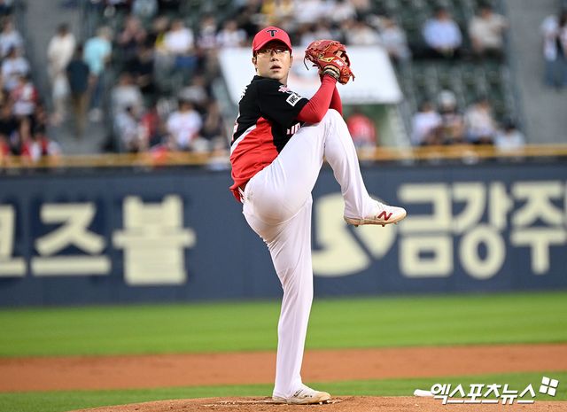 KIA 타이거즈 선발투수 양현종이 정규시즌 경기에 등판해 투구하고 있다. 엑스포츠뉴스 DB
