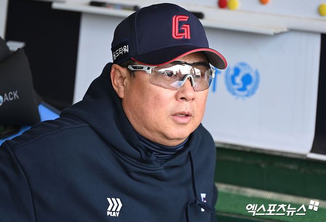 김태형 감독이 이끄는 롯데 자이언츠. 5월 22일 사직 KIA 타이거즈전에서 4-2 승리를 거두고 2연승과 함께 주중 3연전 위닝 시리즈를 확보했다. 사진 엑스포츠뉴스 DB