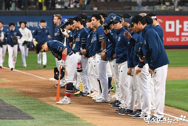 NC는 24일 잠실구장에서 열린 '2024 신한 SOL Bank KBO 리그' LG와 주말 3연전 첫 경기에서 4-11로 완패했다. 리그 5위 LG와 경기 차는 '0.5'로 줄어들었다. 엑스포츠뉴스 DB