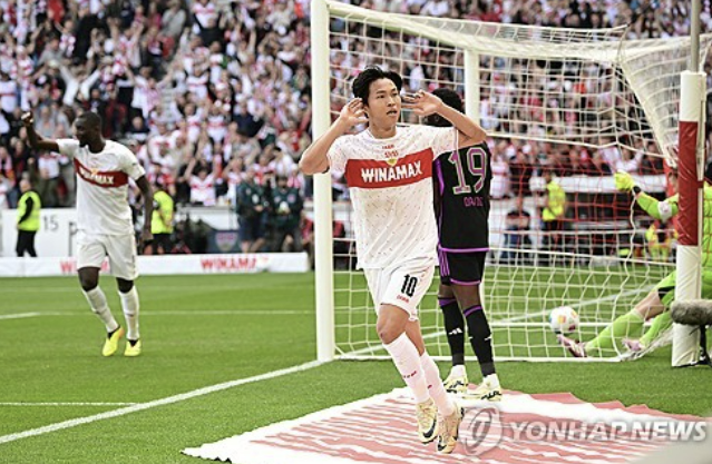 독일 분데스리가에서 모처럼 의미 있는 코리안 더비가 이뤄졌다. 정우영은 5일 독일 슈투트가르트 메르세데스-벤츠 아레나에서 열린 2023-2024 독일 분데스리가 32라운드 바이에른 뮌헨과의 홈 경기에서 후반 38분 역전 결승포를 터트리며 슈투트가르트의 3-1 승리를 이끌었다. 정우영의 이번 시즌 첫 골이기도 했다. 원정팀 뮌헨에선 수비수 김민재가 풀타임을 뛰었다. 연합뉴스