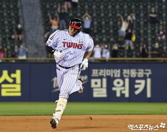 LG 트윈스 외야수 이재원은 지난 10일 상무야구단(국군체육부대)으로 입대했다. 엑스포츠뉴스 DB