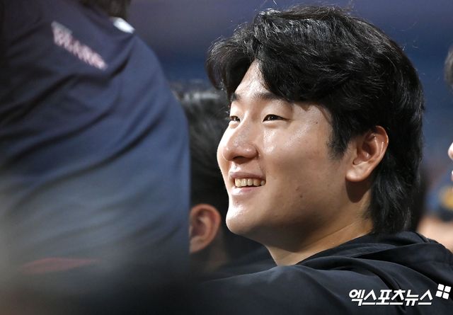 두산 베어스 토종 에이스 곽빈. KBO가 6월 11일 발표한 2024 시즌 5월 월간 MVP 수상의 주인공이 됐다. 사진 엑스포츠뉴스 DB