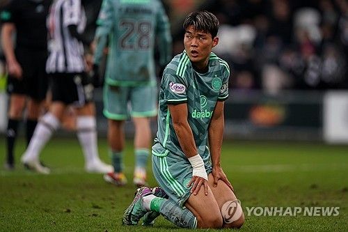 스코틀랜드 매체 데일리 레코드가 12일(한국시간) 셀틱에서 자리를 잃은 오현규가 벨기에 명문 팀 헹크로 이적할 수 있다고 전했다.&nbsp;헹크는 벨기에 명문팀으로 현재 손흥민, 박주호, 이진현 등을 지도했던 토르스텐 핑크 감독이 이끌고 있다. 연합뉴스