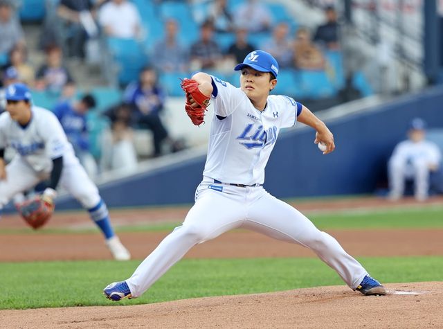 이승민은 12일 대구 삼성라이온즈파크에서 열린 '2024 신한 SOL Bank KBO 리그' LG와 주중 3연전 두 번째 맞대결에서 선발 등판. 3⅔이닝 4실점을 기록했다. 삼성 라이온즈
