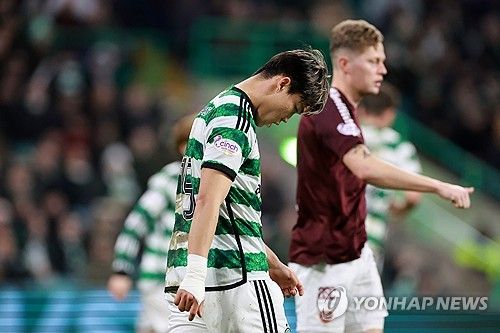 스코틀랜드 매체 데일리 레코드가 12일(한국시간) 셀틱에서 자리를 잃은 오현규가 벨기에 명문 팀 헹크로 이적할 수 있다고 전했다.&nbsp;헹크는 벨기에 명문팀으로 현재 손흥민, 박주호, 이진현 등을 지도했던 토르스텐 핑크 감독이 이끌고 있다. 연합뉴스