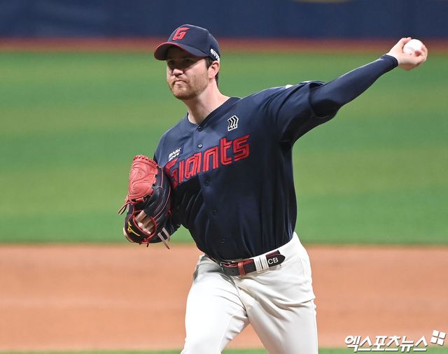 롯데 투수 반즈는 28일 상동구장에서 열린 '2024 메디힐 KBO 퓨처스리그' KT전에서 선발 등판했다. 지난 5월 27일 1군에서 말소된 뒤 첫 실전 투구로 2이닝 무실점을 기록했고, 최고 구속은 시속 145㎞까지 나왔다. 엑스포츠뉴스 DB