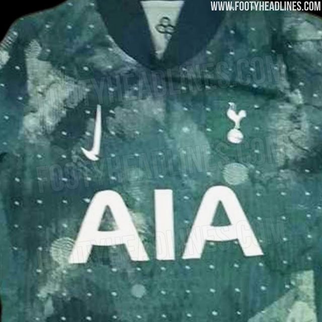 다음 시즌 써드 유니폼은독특한 그래픽이 눈길을 끈다. 초록색이 주로 사용된 이번 유니폼은 밝고 어두운 초록색들이 조합돼 독특한 그래픽은 만들었고 목과 소매에 진한 초록색이 포인트로 들어갔다. 소매 끝은 역시 노란색으로 포인트를 줬다.&nbsp;푸티헤드라인즈