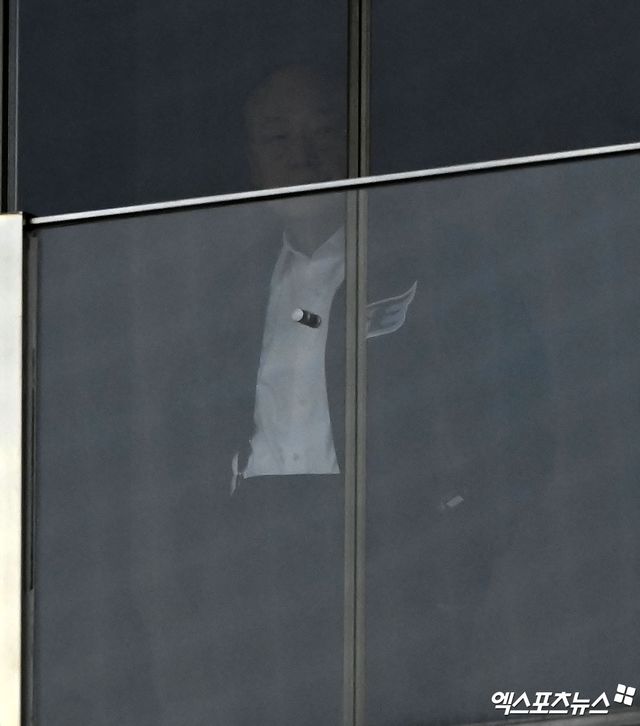 3월 29일 오후 대전 한화생명이글스파크에서 열린 2024 신한 SOL Bank KBO리그 KT 위즈와 한화 이글스의 경기, 한화 김승연 회장이 경기를 지켜보고 있다. 엑스포츠뉴스DB