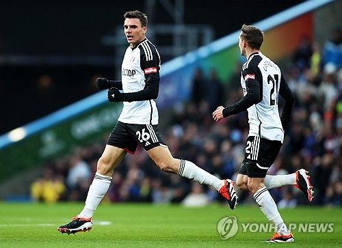 지난해 여름 독일 최고 명문 바이에른 뮌헨 이적이 거의 성사돼 메디컬테스트와 '옷피셜' 촬영까지 마치고도 소속팀인 잉글리시 프리미어리그 풀럼의 반대로 뮌헨 입성에 실패했던 포르투갈 미드필더 주앙 팔리냐가 올여름엔 뮌헨에 입단, 김민재와 호흡할 수 있을 것으로 보인다. 독일 스카이스포츠 언론인 플로리안 플레텐베르크가 그의 뮌헨 이적 재수가 성공할 것이라고 밝혔다. 연합뉴스