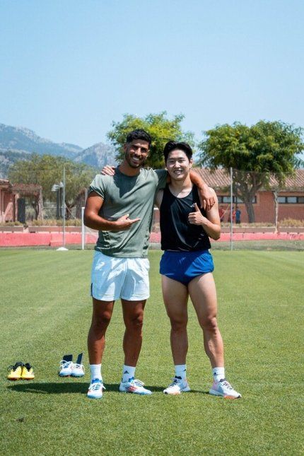 프랑스 매체 풋 메르카토가 16일(한국시간) PSG가 이강인에 대한 프리미어리그의 엄청난 제안을 받았지만 거절했다고 전했다.&nbsp;프리미어리그 구단이 이강인 영입을 위해 제안한 이적료는 7000만유로(약 1057억원)로 알려졌다. 이강인