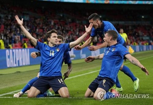 이탈리아 매체 스포르트 메디아셋이 26일(한국시간) 토트넘이 유벤투스의 공격수 키에사에게 관심을 보이고 있으며 유벤투스도 키에사 판매에 열려 있다고 전했다.&nbsp;연합뉴스