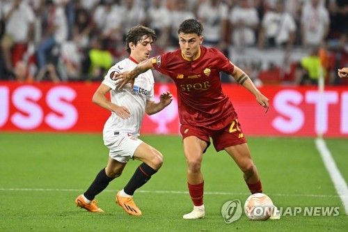 스페인 매체 스포르트가 25일(한국시간) 지로나가 최근 맨체스터 시티로 떠난 사비우의 대체자로 브리안 힐을 선택해 영입을 앞두고 있다고 전했다.&nbsp;연합뉴스