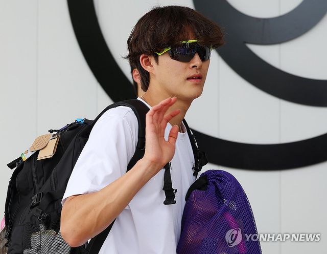 2024 파리 하계올림픽에서 한국 수영에 메달을 안겨줄 것으로 기대받고 있는 김우민이 선택과 집중을 하기로 했다. 이번 대회 경영 5종목 중 중장거리인 남자 자유형 800m와 1500m를 불참하고, 남자 자유형 200m와 400m, 계영 800m에 올인하기로 했다. 김우민은 자유형 400m와 계영 800m 메달 후보로 꼽힌다. 연합뉴스