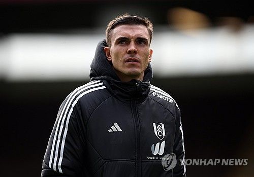 이적시장 전문 기자 파브리치오 로마노가 4일(한국시간) 자신의 사회관계망 서비스(SNS) X를 통해 팔리냐의 거래가 성사됐다며 자신의 트레이드 마크인 희어 위고(Here We Go)를 띄웠다.&nbsp;연합뉴스