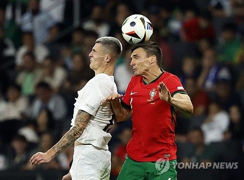 이적시장 전문 기자 파브리치오 로마노가 4일(한국시간) 자신의 사회관계망 서비스(SNS) X를 통해 팔리냐의 거래가 성사됐다며 자신의 트레이드 마크인 희어 위고(Here We Go)를 띄웠다.&nbsp;연합뉴스