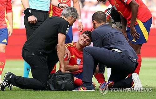 스페인이 6일(한국시간) 독일 슈투트가르트 아레나에서 열린 독일과의 대회 8강전에서 연장 막판 터진 미켈 메리노의 극장 골로 2-1로 승리해 4강에 진출했다.&nbsp; 스페인은 지난 2020년 대회에 이어 두 번 연속 4강에 진출하며 우승 도전을 이어갈 수 있게 됐다.&nbsp;연합뉴스