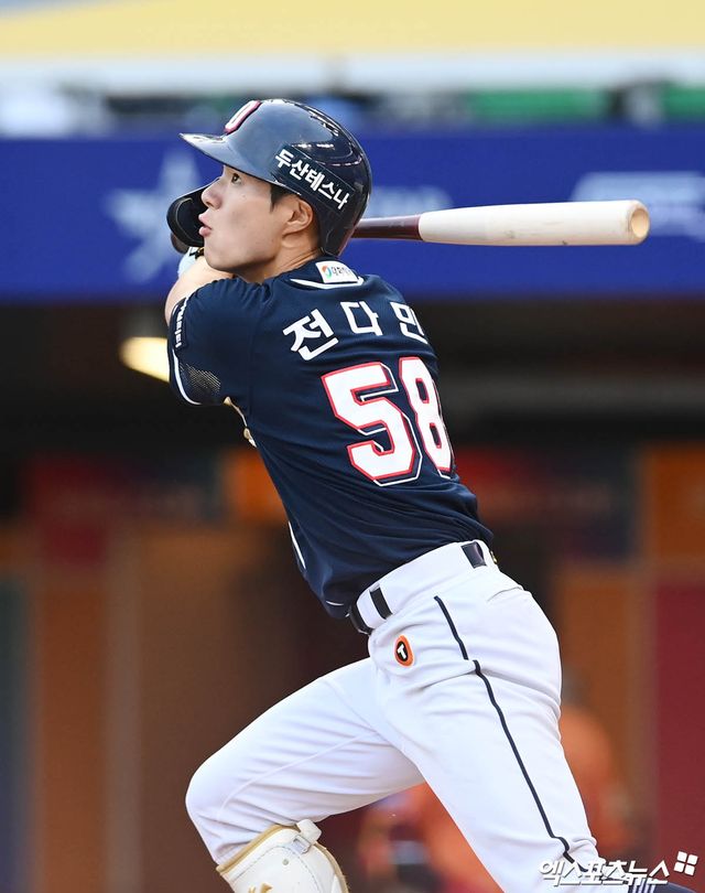 5일 오후 인천 SSG랜더스필드에서 열린 '2024 신한 SOL Bank KBO 올스타 프라이데이' 퓨처스 올스타전 남부와 북부의 경기, 3회초 2사 북부 전다민이 타격하고 있다. 인천, 박지영 기자