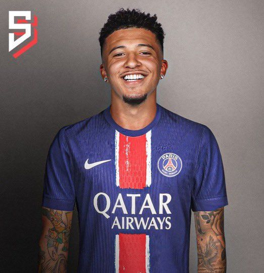 프랑스 언론 레키프가 13일(한국시간) PSG가 여름 이적시장이 종반부를 향해가는 시점에도 제이든 산초 영입을 위해 움직이고 있다고 전했다.&nbsp;SNS