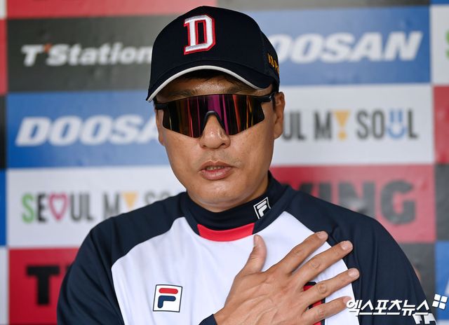 이승엽 감독이 이끄는 두산 베어스가 17일 수원 KT위즈파크에서 열린 2024 신한 SOL Bank KBO리그 KT 위즈와의 팀 간 13차전에서 3-2로 이겼다. 파죽의 3연승을 내달리고 주말 3연전 위닝 시리즈를 확보, 4위 수성과 2위권 도약을 위한 발판을 마련했다. 사진 엑스포츠뉴스 DB