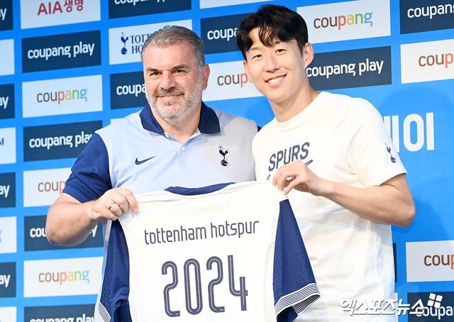 영국 매체 기브미스포츠가 지난 17일(한국시간) 2025년에 계약이 끝나는 FA 후보 베스트11을 선정해 발표했다. 손흥민이 계약 만료를 앞두고 있어 포함됐다. 내년에 FA가 되는 베스트11에는 안드리 루닌(골키퍼, 레알 마드리드), 알폰소 데이비스(수비수, 바이에른 뮌헨), 페어질 판 다이크(수비수, 리버풀), 해리 매과이어(수비수, 맨체스터 유나이티드), 트렌트 알렉산더 아놀드(수비수, 리버풀), 케빈 데 브라위너(미드필더, 맨체스터 시티), 요슈아 키미히(미드필더, 바이에른 뮌헨), 네이마르(공격수, 알힐랄), 리오넬 메시(공격수, 인터 마이애미), 모하메드 살라(공격수, 리버풀), 그리고 최전방에 손흥민이 포함됐다. 엑스포츠뉴스DB