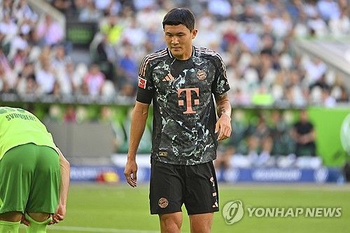 바이에른 뮌헨이 30일(한국시간) 공식 홈페이지를 통해 김민재와 우파메카노가 개인 훈련을 진행했다고 발표했다.&nbsp;연합뉴스
