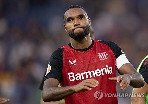 독일 매체 빌트가 30일(한국시간) 요나단 타 영입을 두고 뮌헨과 레버쿠젠이 이적시장 마지막 날까지 줄다리기를 이어갈 것이라고 전했다.&nbsp;연합뉴스