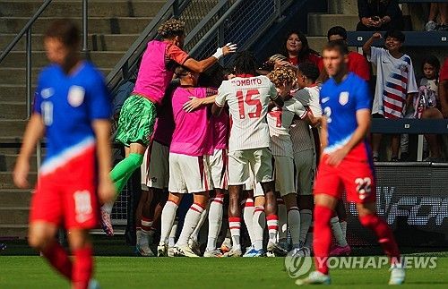미국축구협회가 11일(한국시간) 공식 홈페이지를 통해 포체티노를 미국 남자 축구 대표팀 감독으로 선임한다고 발표했다.&nbsp;포체티노는 첫 대표팀 감독 커리어를 시작한다. 연합뉴스