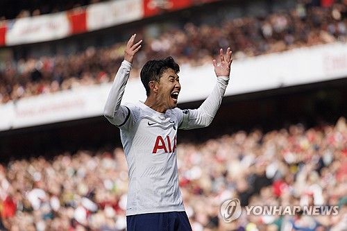 토트넘이 오는 15일(한국시간) 잉글랜드 런던에 있는 토트넘 홋스퍼 스타디움에서 아스널과 2024-2025시즌 프리미어리그 '북런던 더비'를 갖는다.&nbsp;토트넘에선 단연 손흥민이 핵심 선수다. 손흥민은 현재 올 시즌 리그 2골을 기록 중이다. 더불어 9월 A매치 2경기에서 1골 2도움을 기록하며 대표팀에서도 득점포를 예열했다.&nbsp;연합뉴스