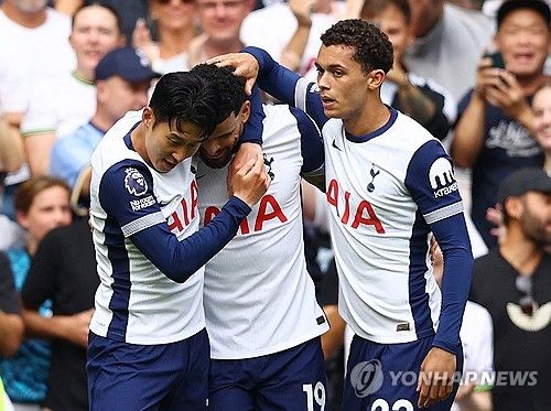 토트넘 홋스퍼 주장 손흥민이 자신에게 쏟아진 비판 여론을 스스로 잠재웠다.&nbsp; 토트넘이 21일(한국시간) 영국 런던에 있는 토트넘 홋스퍼 스타디움에서 열린 브렌트포드와의 2024-2025시즌 프리미어리그 5라운드 홈 경기에서 3-1 역전승에 성공했다.&nbsp;손흥민은 2도움을 기록했고 유럽 통산 100호 도움 및 토트넘 프리미어리그 역대 도움 2위에 오르는 대기록을 달성했다. 연합뉴스