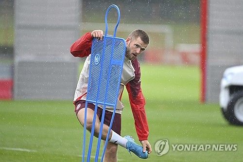 독일 매체 스포르트1이 22일(한국시간) 새로운 감독 체제에서 다시 벤치 신세가 된 다이어의 상황을 조명했다.&nbsp;나아가 ESPN 기자 에크렘 코누르는 다이어기 1년 만에 뮌헨을 떠나는 걸 고려하고 있다고 전했다. 연합뉴스