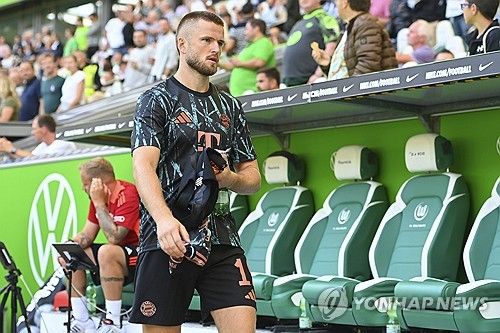 독일 매체 스포르트1이 22일(한국시간) 새로운 감독 체제에서 다시 벤치 신세가 된 다이어의 상황을 조명했다.&nbsp;나아가 ESPN 기자 에크렘 코누르는 다이어기 1년 만에 뮌헨을 떠나는 걸 고려하고 있다고 전했다. 연합뉴스