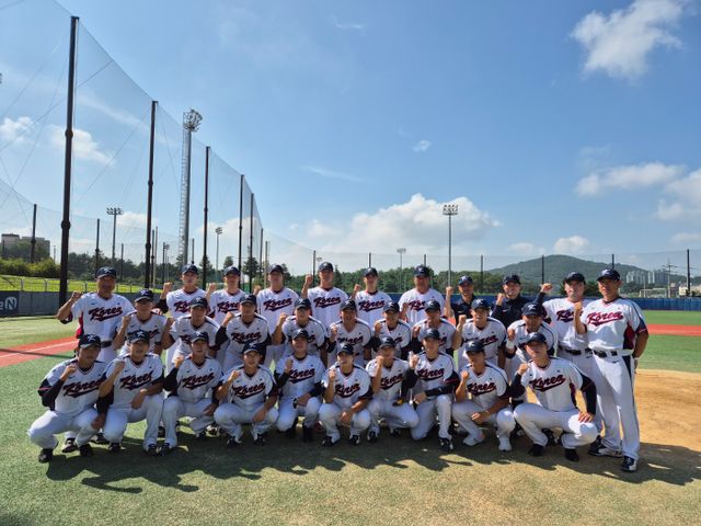 최태원 감독이 이끄는 대한민국 U-23(23세 이하) 야구 국가대표팀이 세계야구소프트볼연맹(WBSC) 2024 U-23 야구 월드컵 2024 오프닝 라운드에서 베네수엘라에게 패하며 3연승을 마감했다. 사진 대한야구소프트볼협회