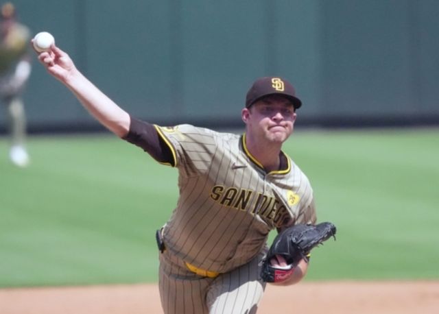 지난해 샌디에이고 파드리스 소속으로 정규시즌 13승을 수확한 우완투수 마이클 킹이 연봉 협상 마감일인 10일까지 2025시즌 연봉 계약을 끝내지 못했다. 킹은 880만 달러를, 구단은 732만 5000달러를 제시했다. UPI 연합뉴스