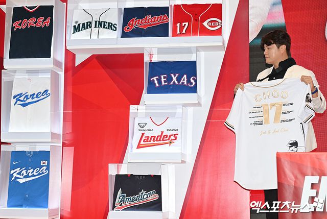 7일 오후 인천 송도 경원재 앰배서더 인천에서 SSG 추신수 은퇴 기자회견이 진행됐다. 이날 기자회견에 참석한 추신수가 포즈를 취하고 있다. 엑스포츠뉴스 DB