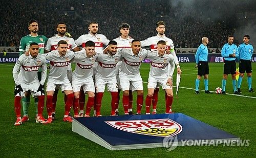 루이스 엔리케 감독이 이끄는 PSG가 30일(한국시간) 독일 슈투트가르트에 있는 아레나 슈투트가르트에서 열린 슈투트가르트와의 2024-2025시즌 대회 리그 페이즈 최종전에서 4-1 대승을 거뒀다. 연합뉴스