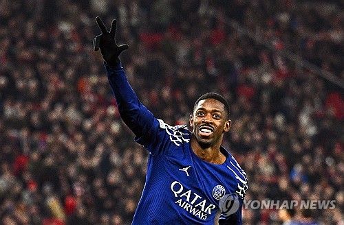 루이스 엔리케 감독이 이끄는 PSG가 30일(한국시간) 독일 슈투트가르트에 있는 아레나 슈투트가르트에서 열린 슈투트가르트와의 2024-2025시즌 대회 리그 페이즈 최종전에서 4-1 대승을 거뒀다. 연합뉴스