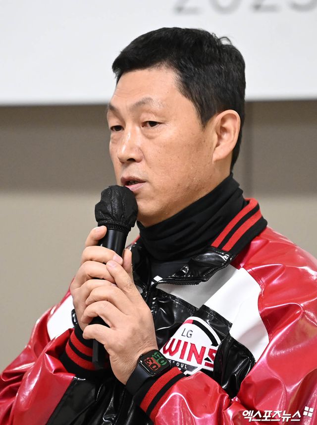 김정준 LG 수석코치는 한 시즌 만에 1군에 복귀했다. 그는 염경엽 감독을 도울 예정이다. 엑스포츠뉴스 DB