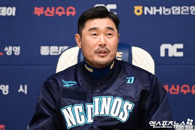 이호준 NC 신임 감독은 스프링캠프 기간 스페셜리스트 선수 상대로 개개인 맞춤형을 진행하려 한다. 한 분야에 관해 리그 최고 수준으로 끌어 올리기 위해 이 방법을 고안했다. 엑스포츠뉴스 DB